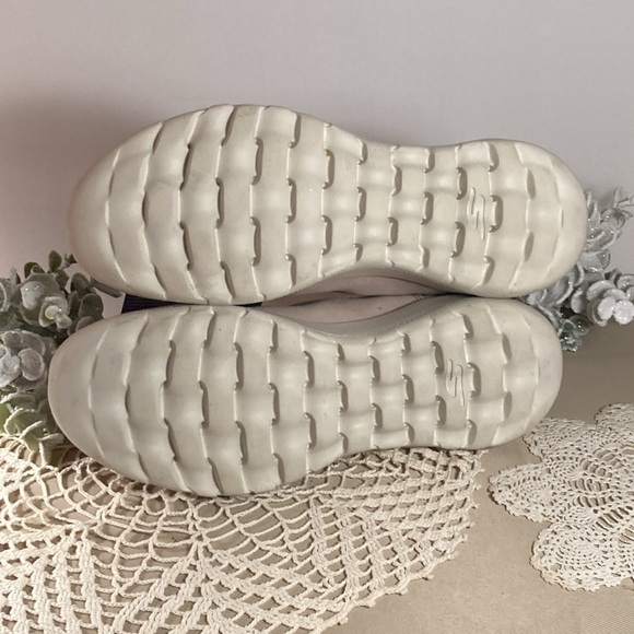 Skechers Taupe Suede Booties With Faux Fur Lining Women’s Size 9 - Picture 4 of 14